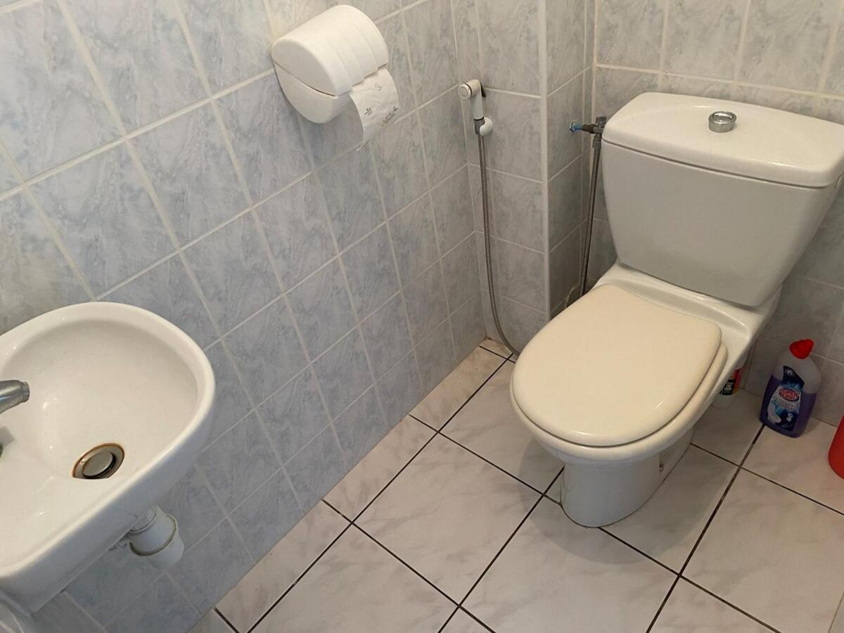 Maison A Lilia Плугерно Экстерьер фото